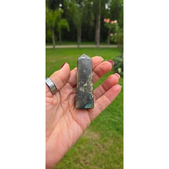 Labradorite Crystal Four Corner Intuition Manifestation Tower - Picture 4 of 5